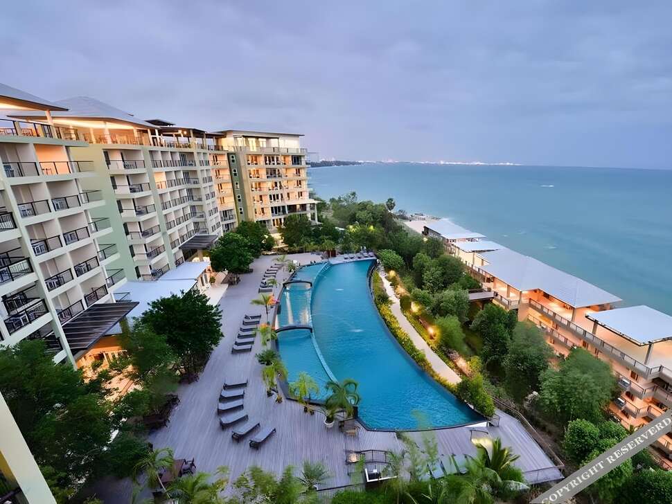 Royal Phala Cliff Beach Resort