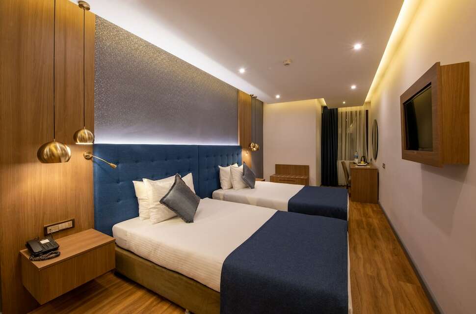 Nova Plaza Crystal Hotel