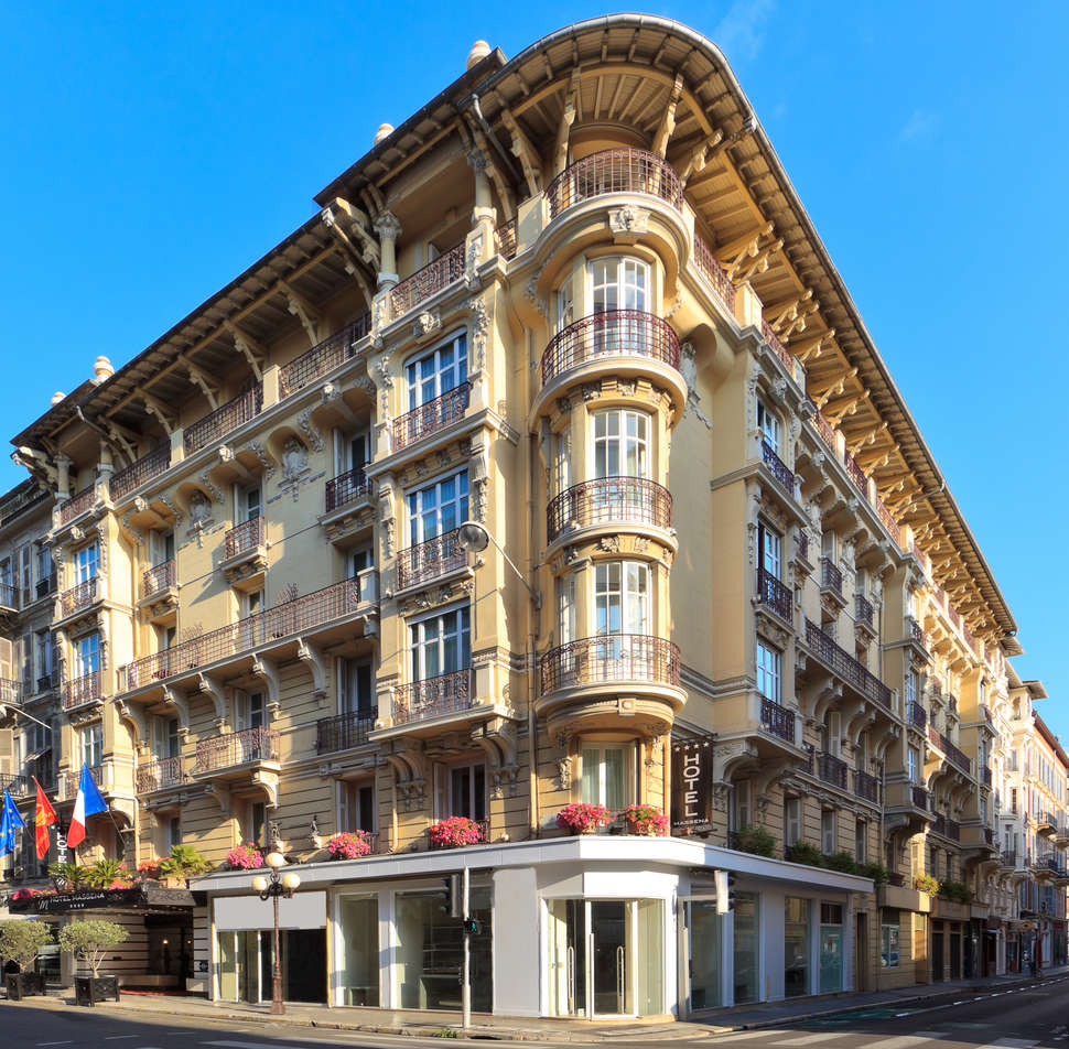 Best Western Plus Hotel Massena Nice.