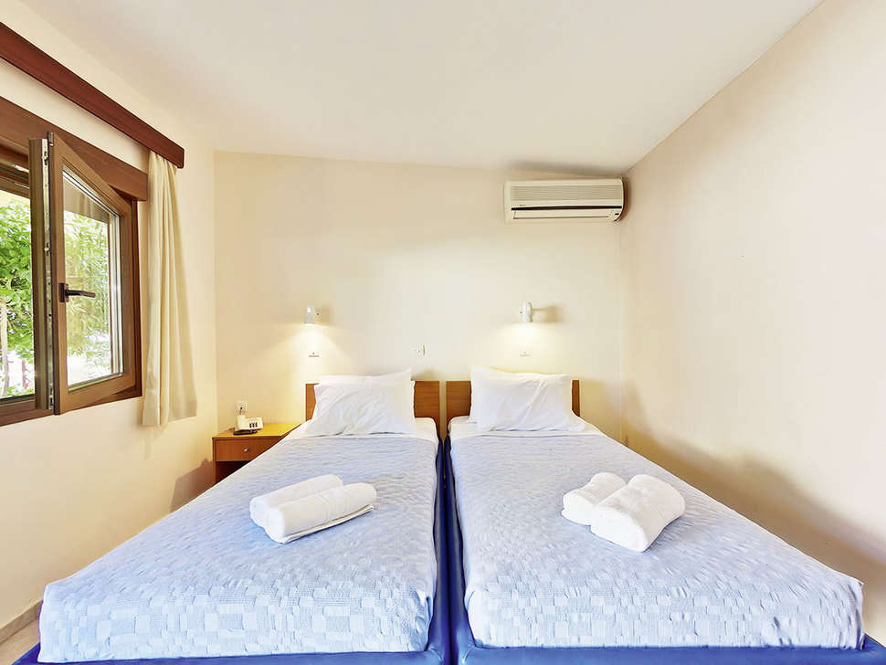 Olympios Zeus Hotel Bungalows.