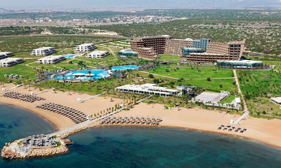 Noah’s Ark Deluxe Hotel & Spa