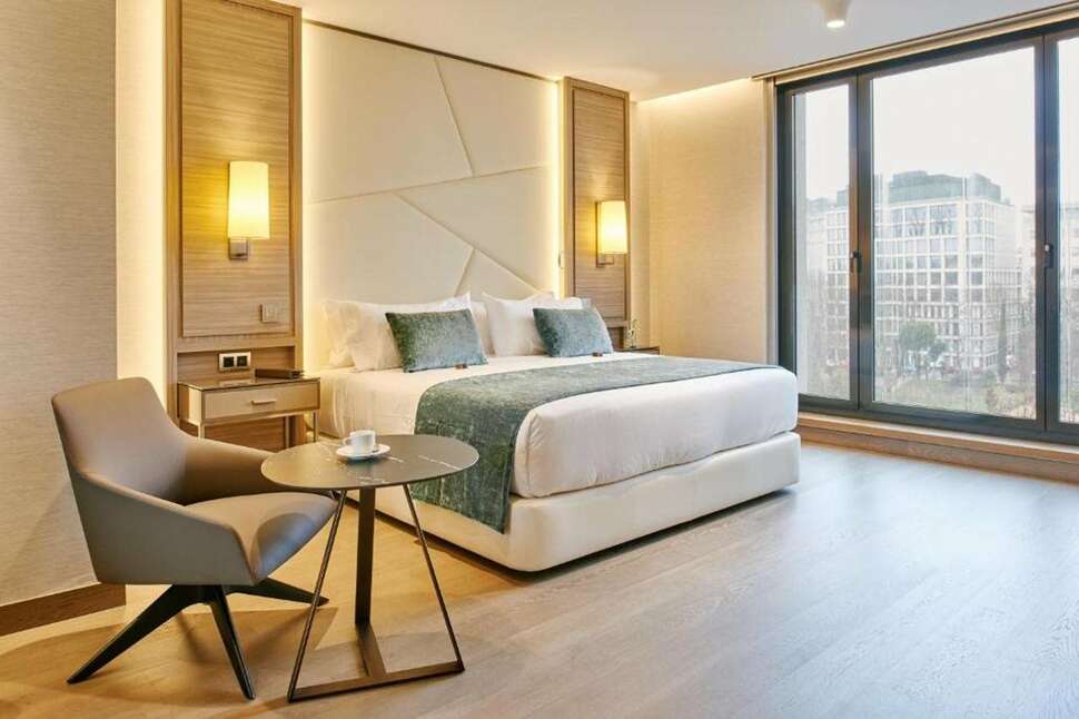 VP Plaza Espana Design.