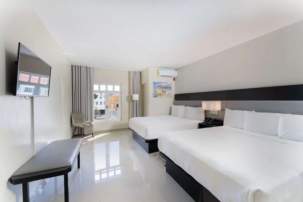 Brion City Hotel BW Signature Collection