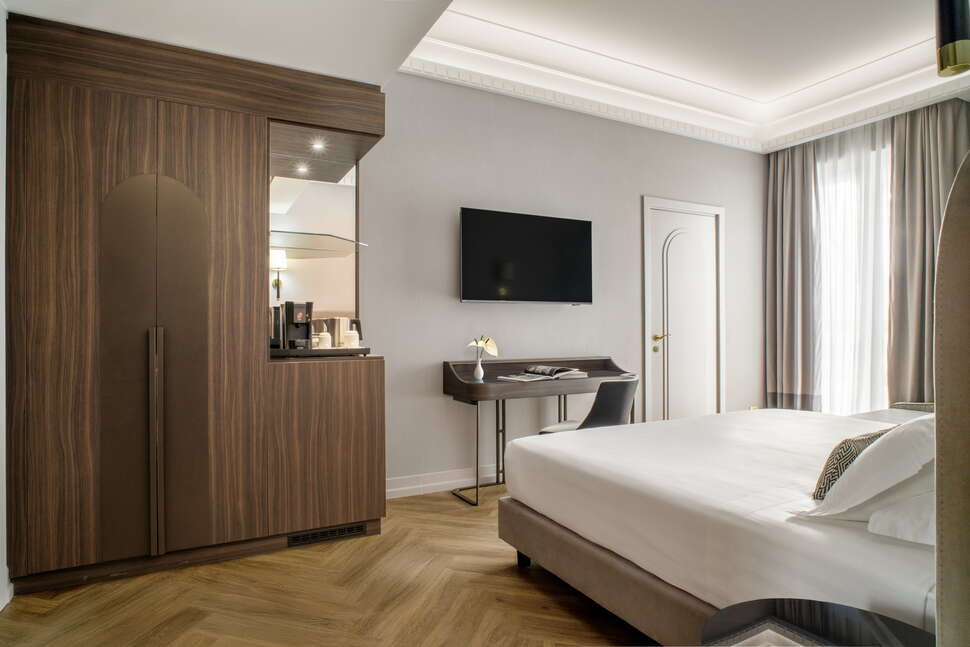 Aria Palace