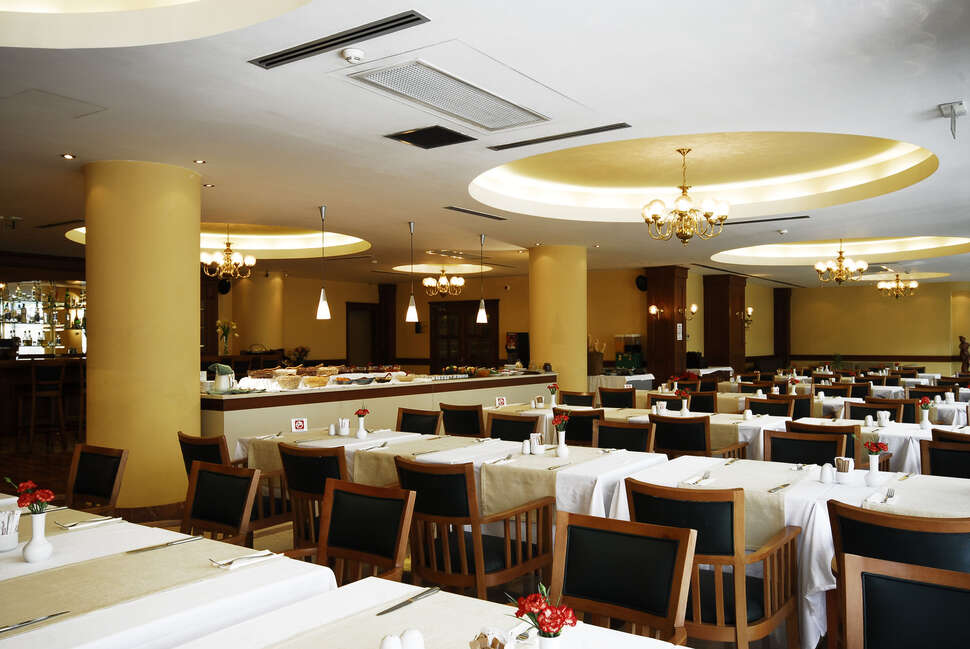 Taksim Metropark Hotel
