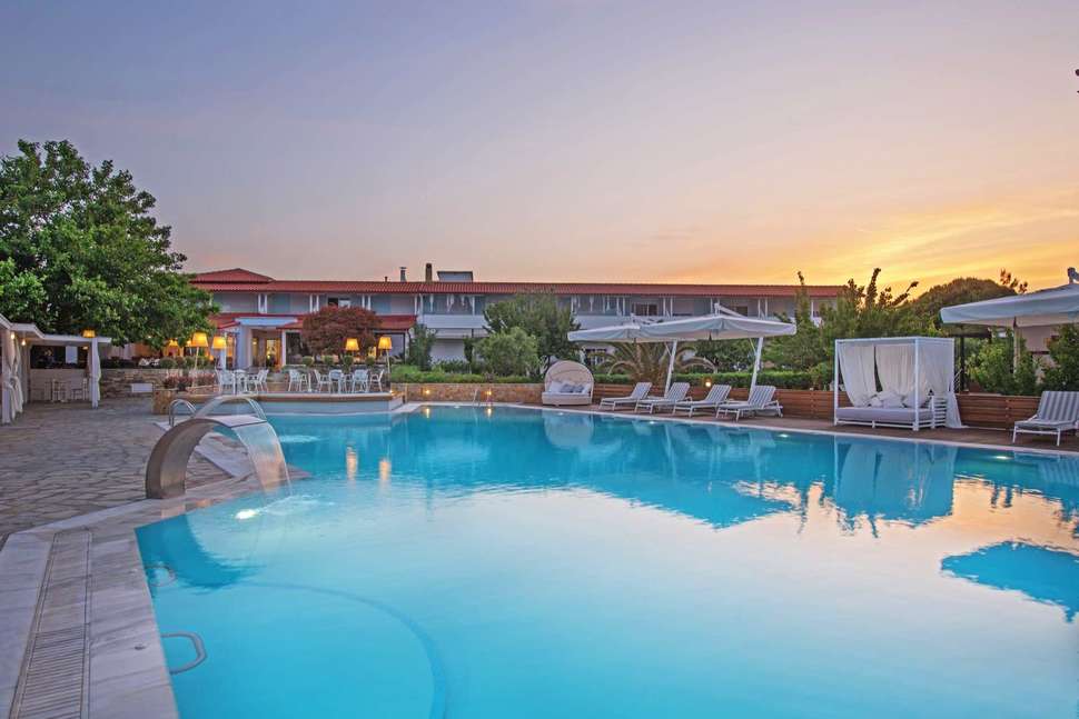 Antigoni Beach Resort.