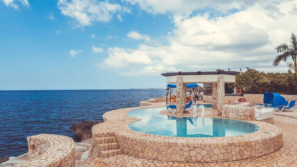 Ocean Cliff Hotel Negril.