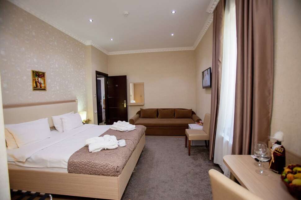 Hotel Rustaveli Palace