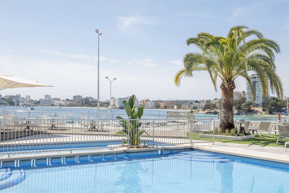 Suites Roc Portonova