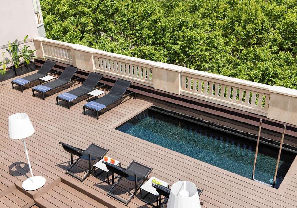 H10 Urquinaona Plaza.