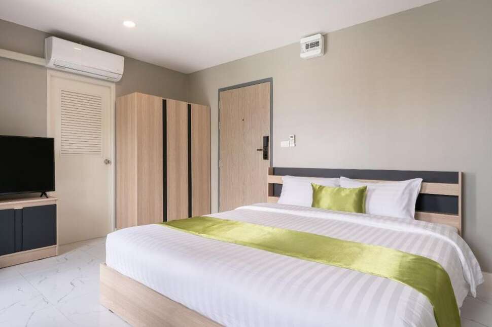 ICheck inn Darisa Ngamwongwan.