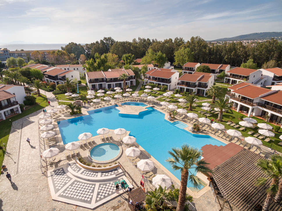 Golden Coast Hotel&Bungalows.