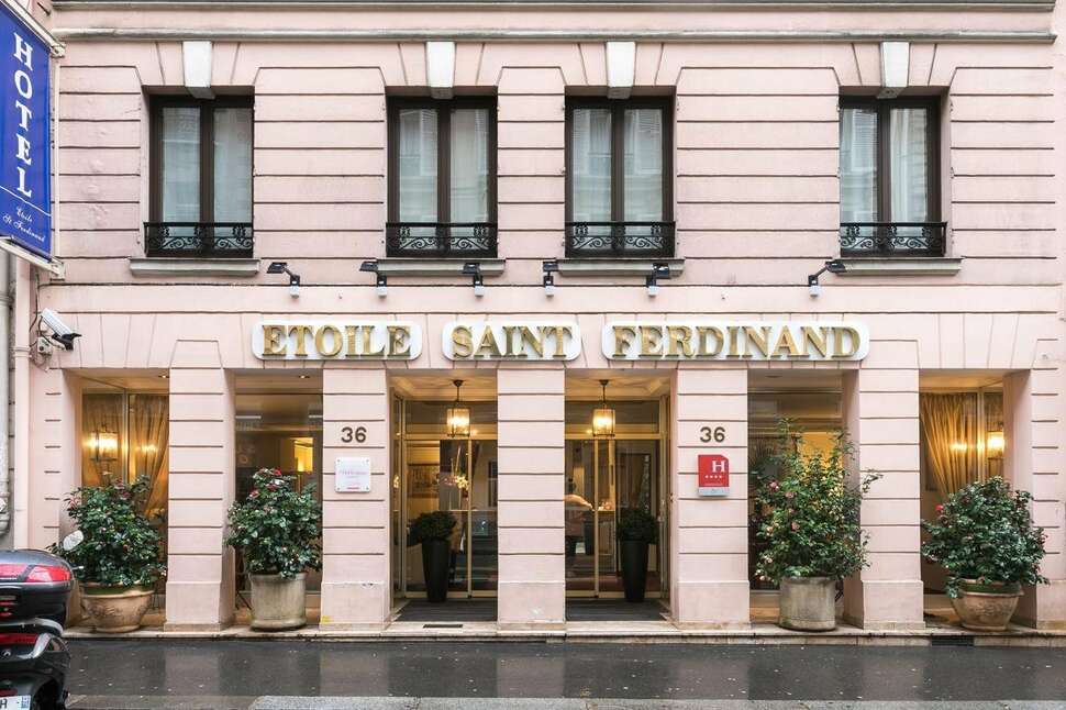 Etoile Saint-Ferdinand by HappyCulture