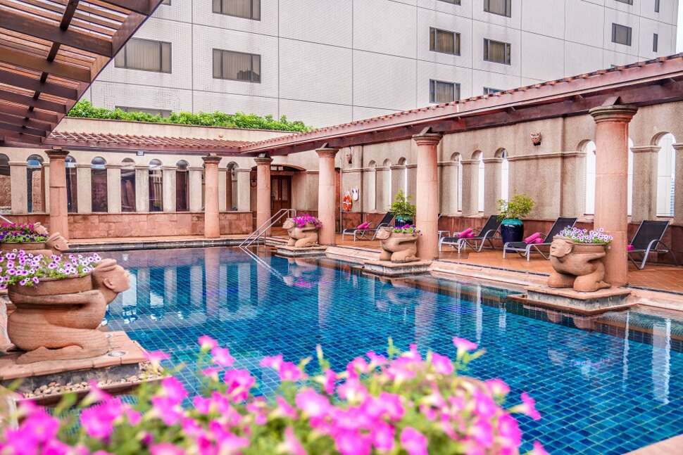 Crowne Plaza Bangkok Lumpini Park.