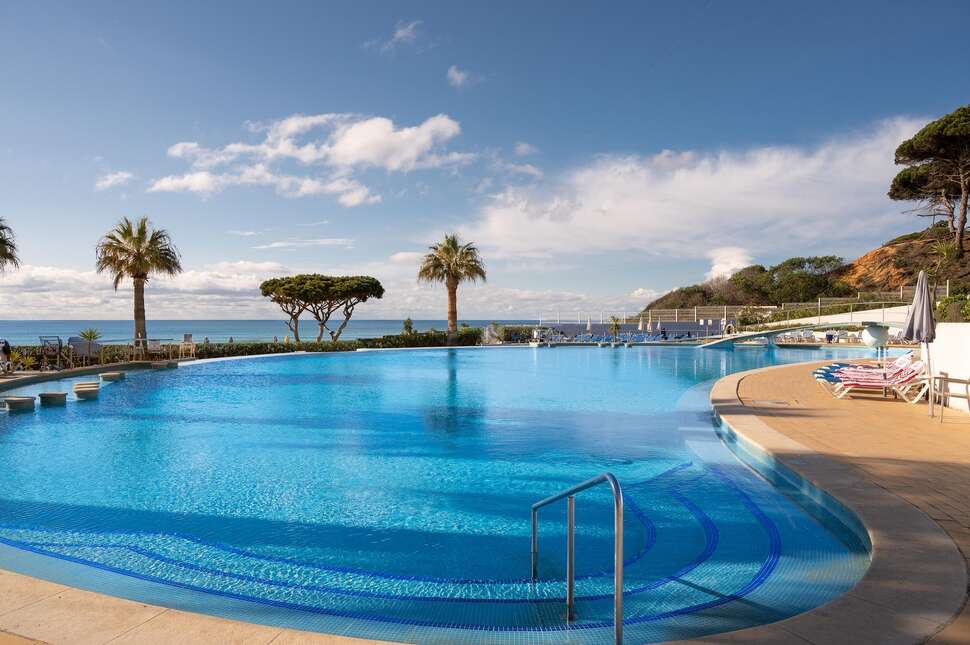 Monicca Collection Oura View
