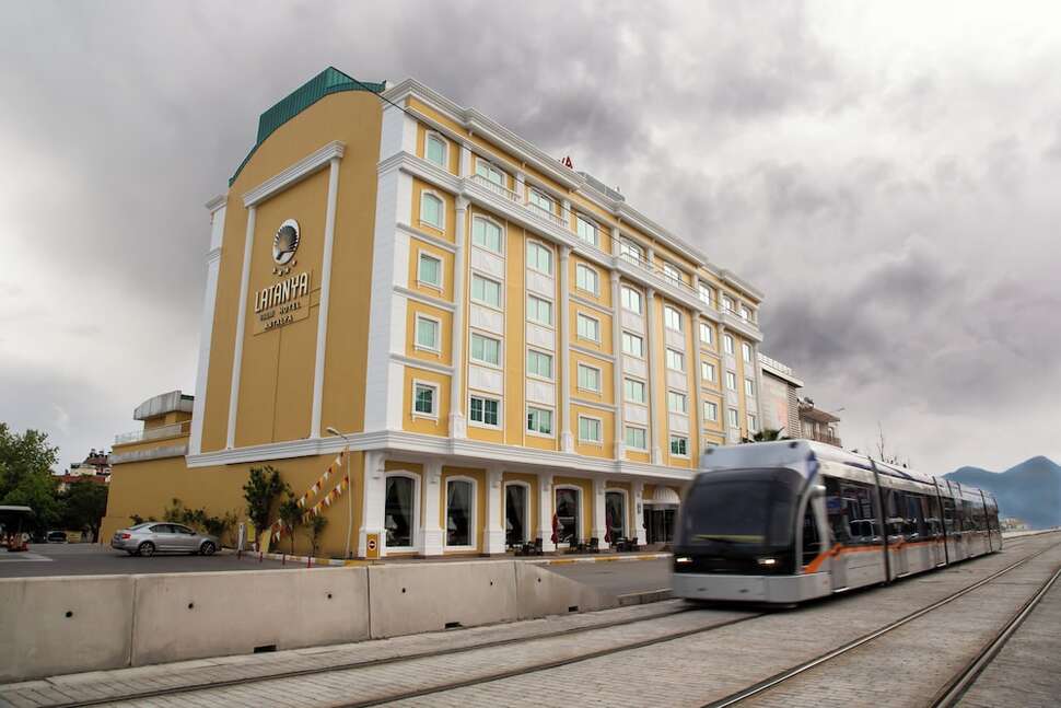 Latanya Palm&Spa Hotel