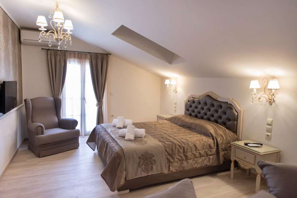 Pirofani Boutique Hotel