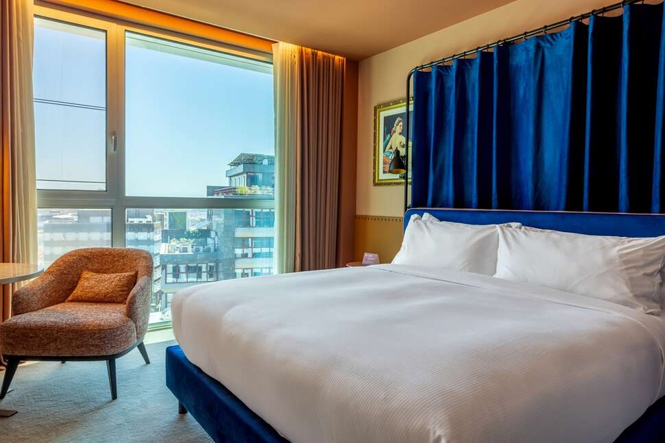 Cenica Porto Hotel Curio Collection by Hilton