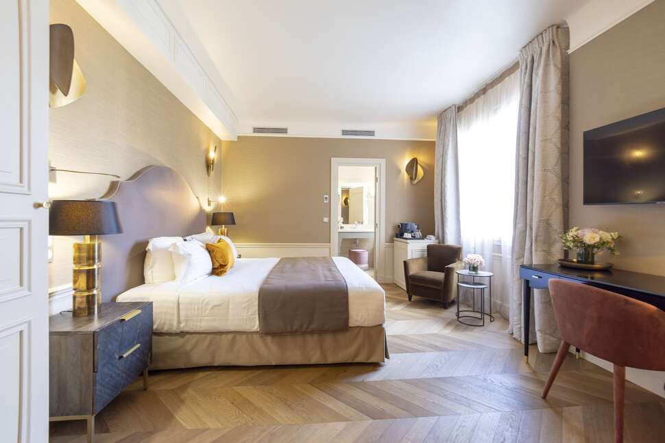 Foch hotel