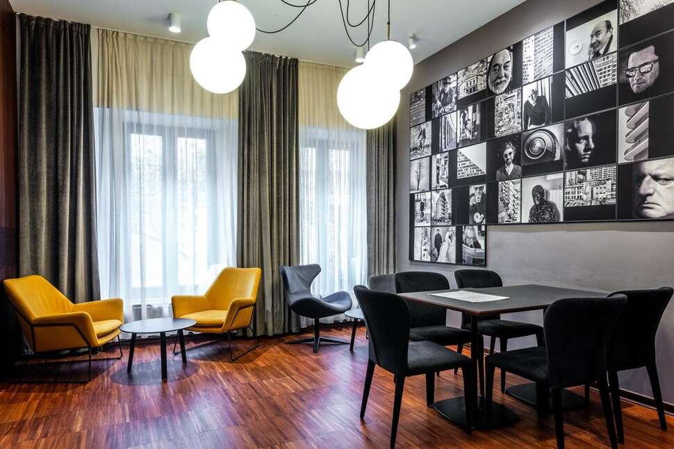 Hotel Mrak