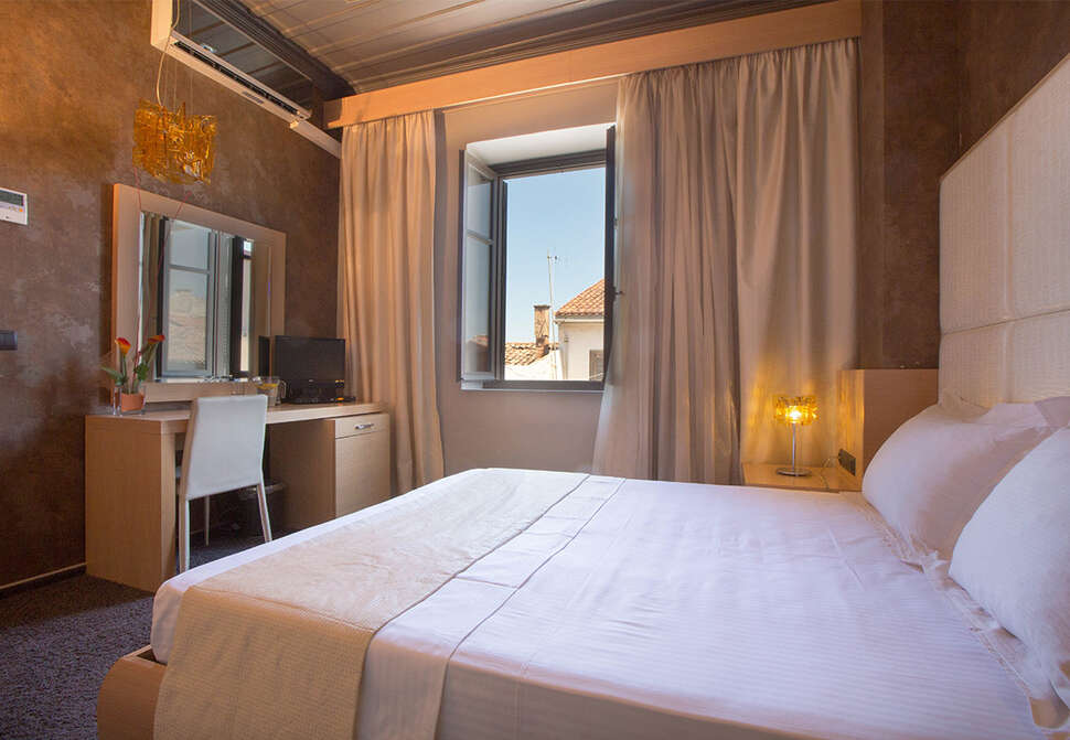 Aion Luxury Hotel