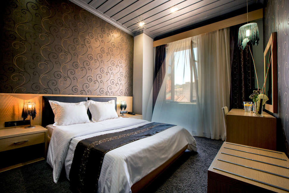Aion Luxury Hotel
