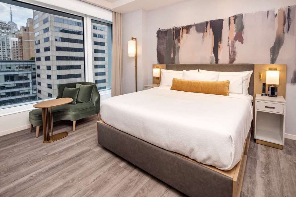 Hilton Club The Central at 5th New York.