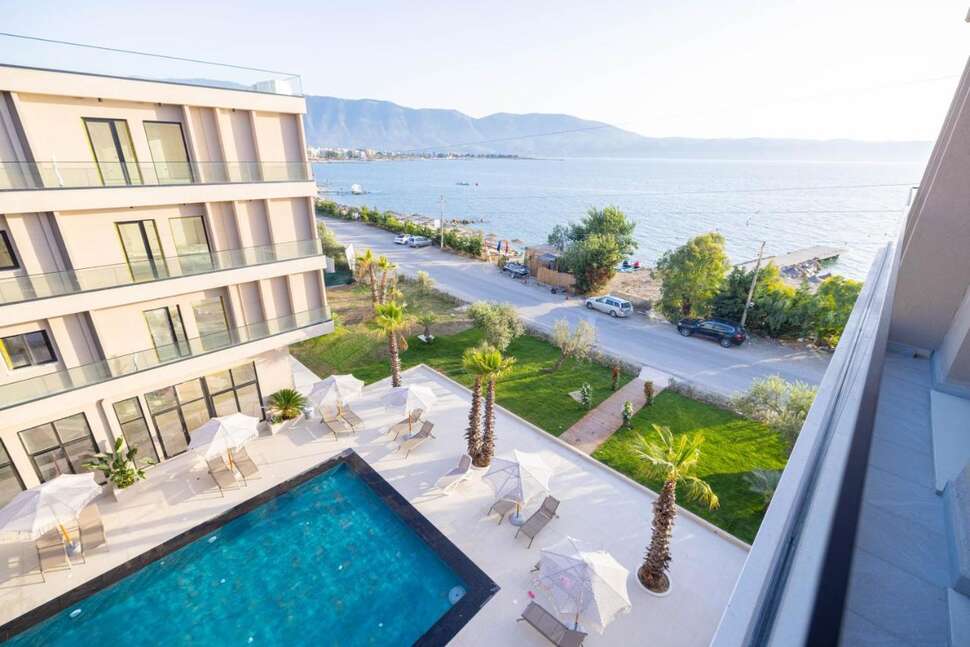 Tris3 Hotel