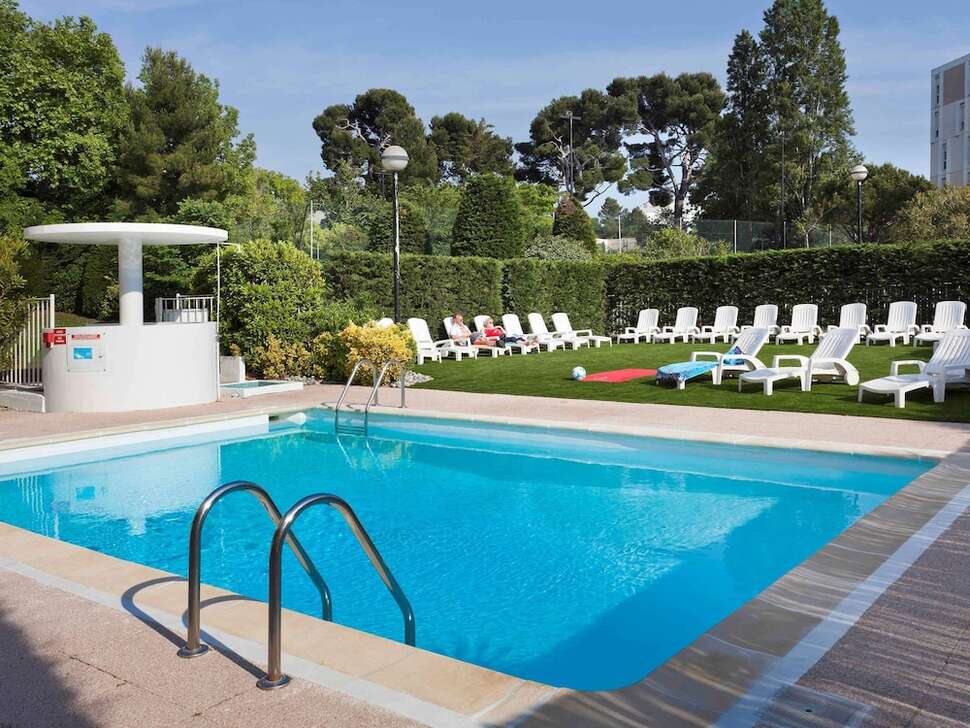 B&B Hotel Marseille Bonneveine.