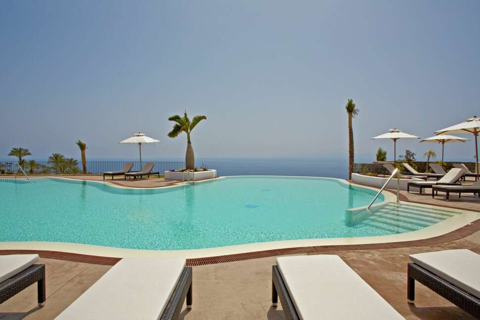 Las Terrazas de Abama Suites.