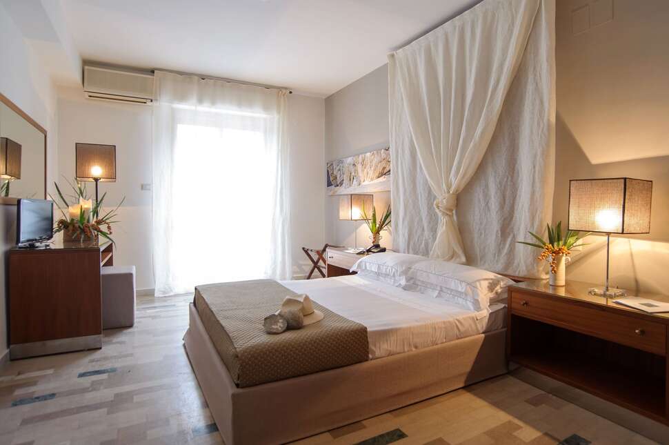 Baia Delle Zagare - Handwritten Collection.