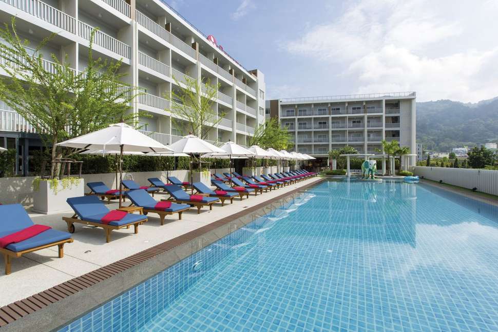 Ramada by Wyndham Phuket Deevana.