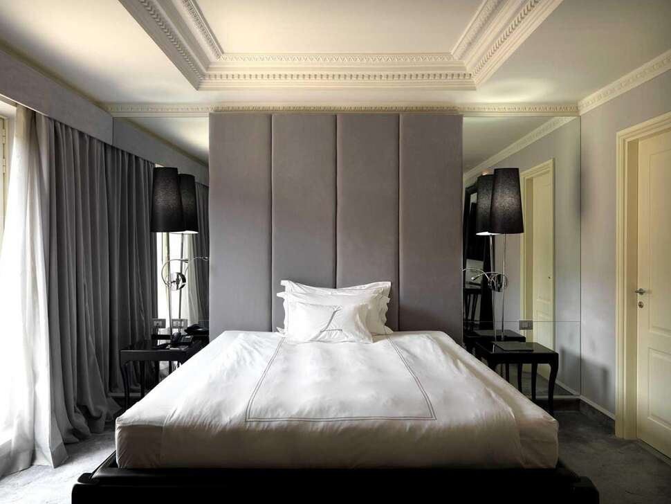Leon's Place Hotel