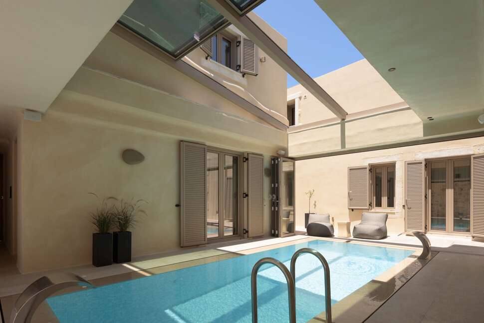 Manili Boutique Suites & Villas