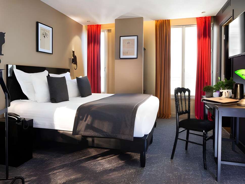 Le Chat Noir Hotel