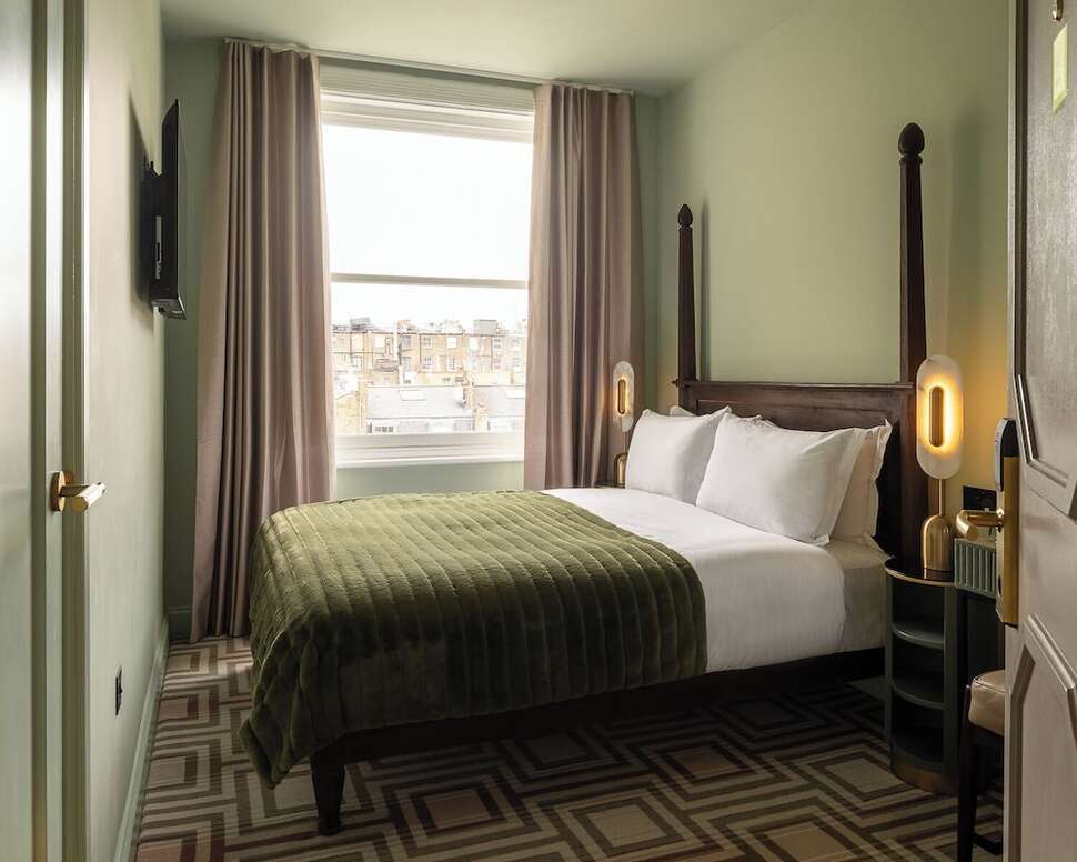 Ellen Kensington Hotel