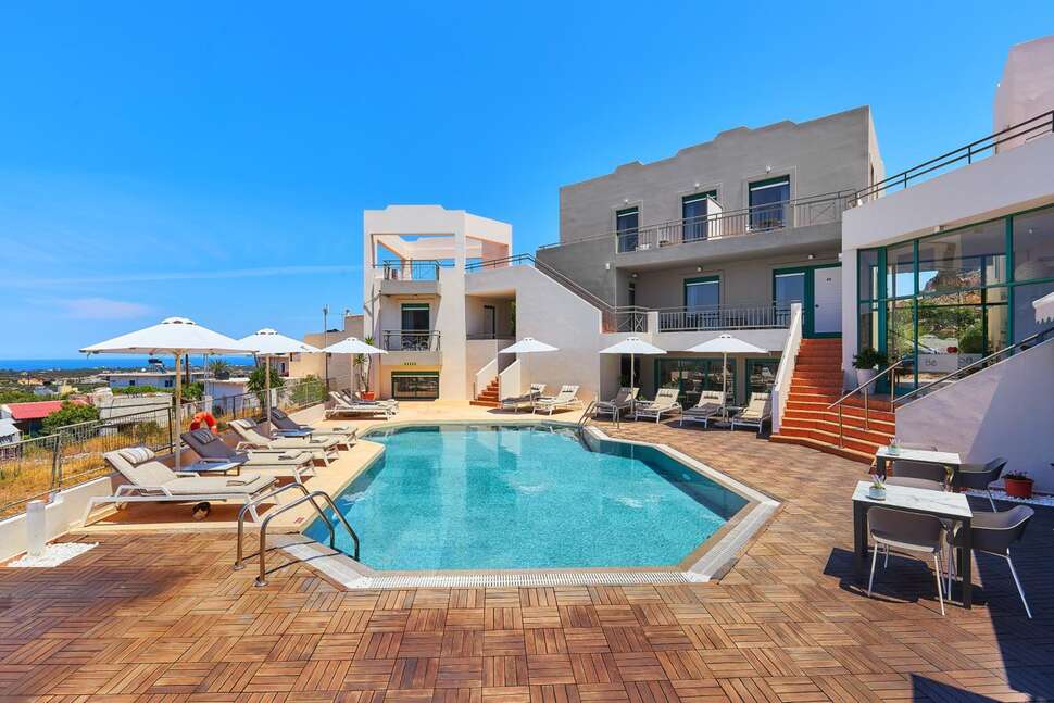 Bella Vista Aparthotel.