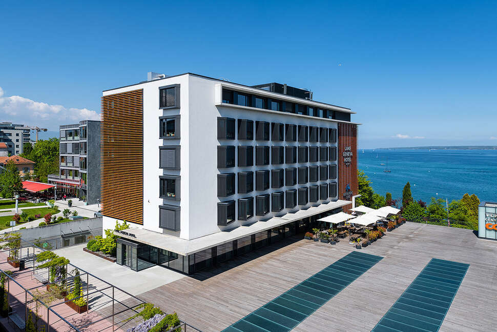 Lake Geneva Hotel.