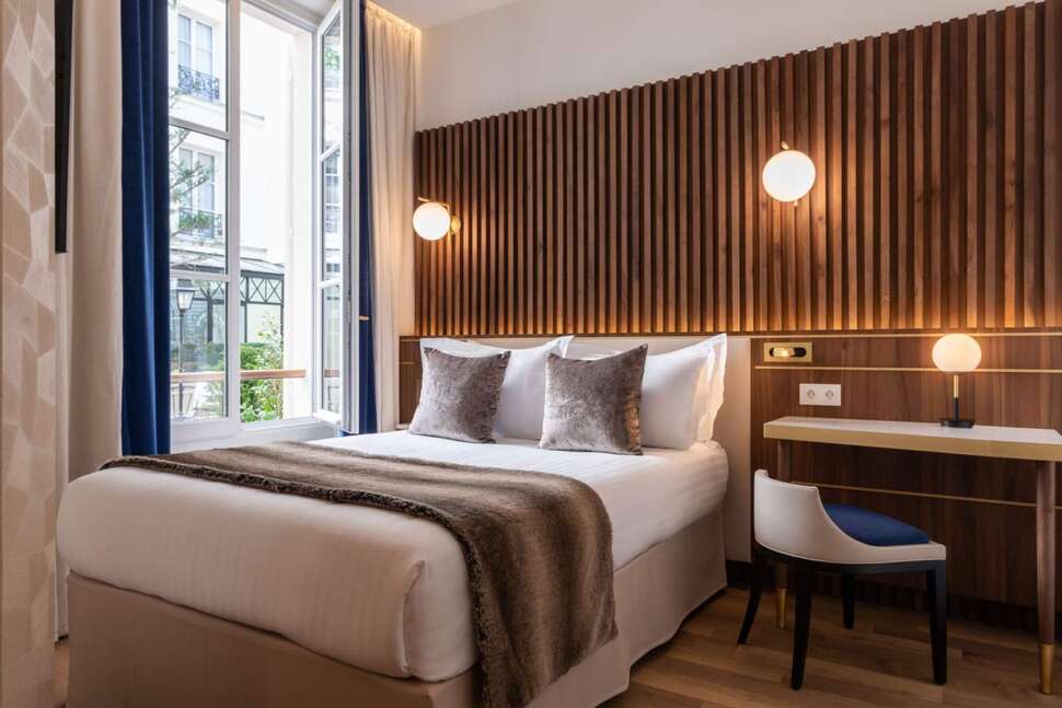 Lord Byron Hotel