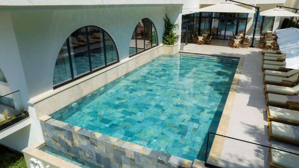 Great White Hotel