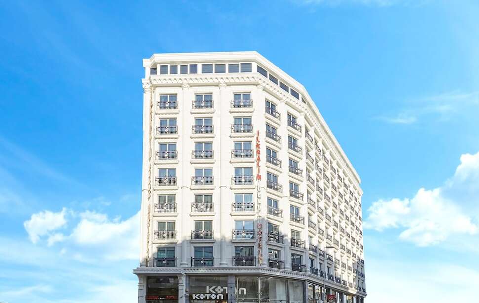 Ilkbal Deluxe Hotel.