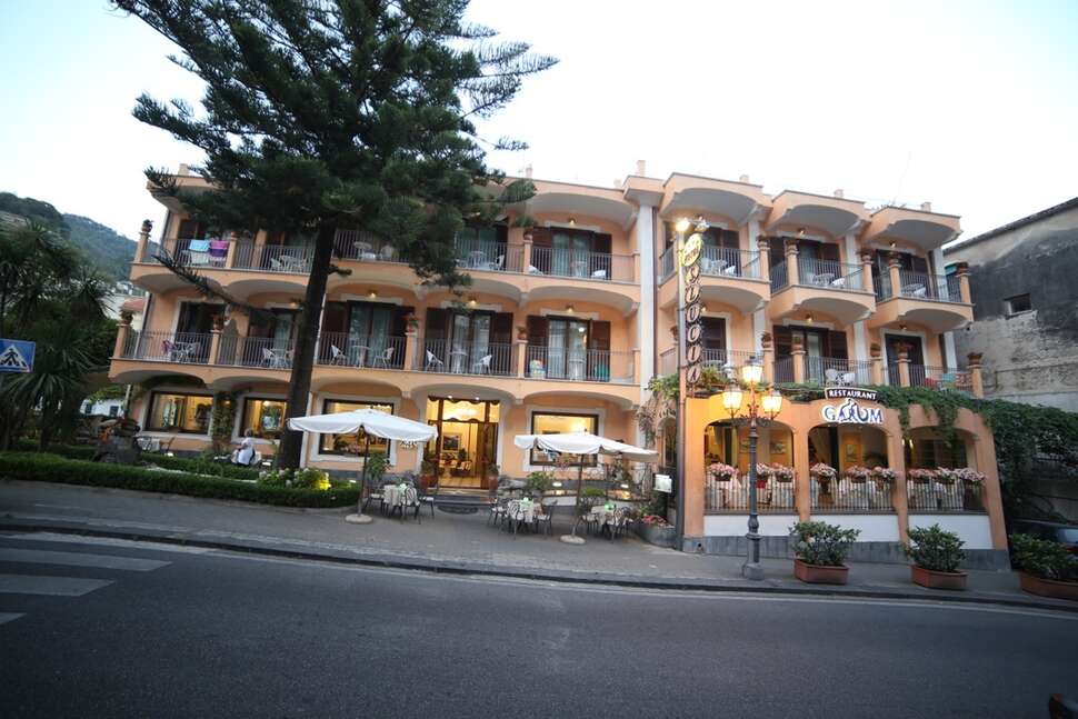 Hotel Santa Lucia Minori.