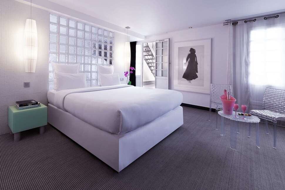 Kube Hotel