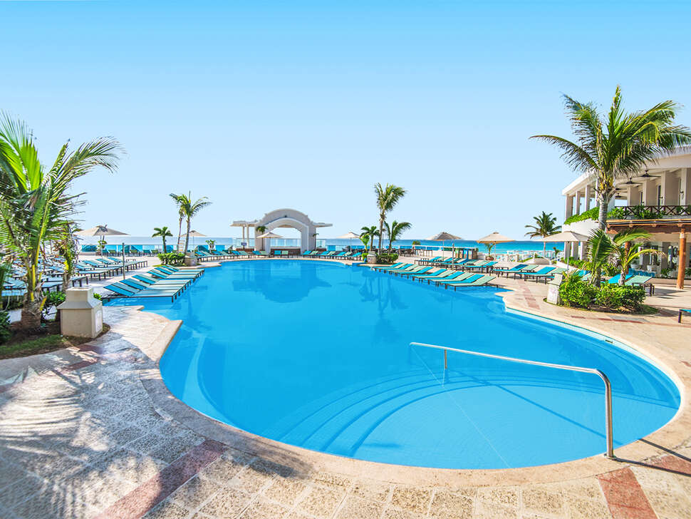 Wyndham Alltra Cancun.